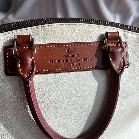 Dooney & Bourke White Leather Purse - Picture 3 of 16